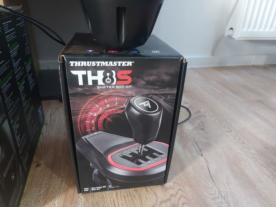 Thrustmaster zestaw do simracingu