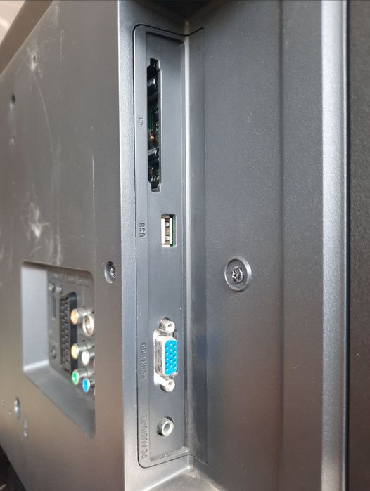 Telewizor DVB-T Funai sprawny pilot