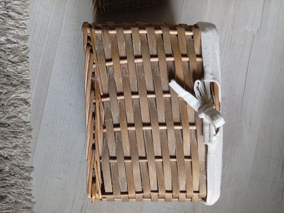 Koszyczek wiklinowy zielony