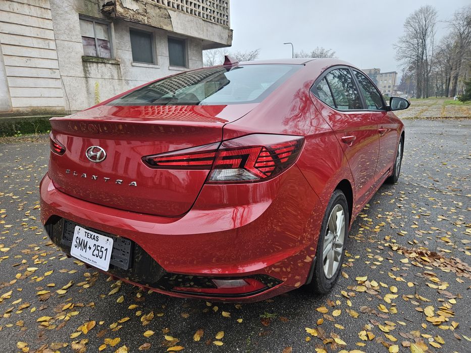 Продам Hyonday Elantra 2.0 Автомат