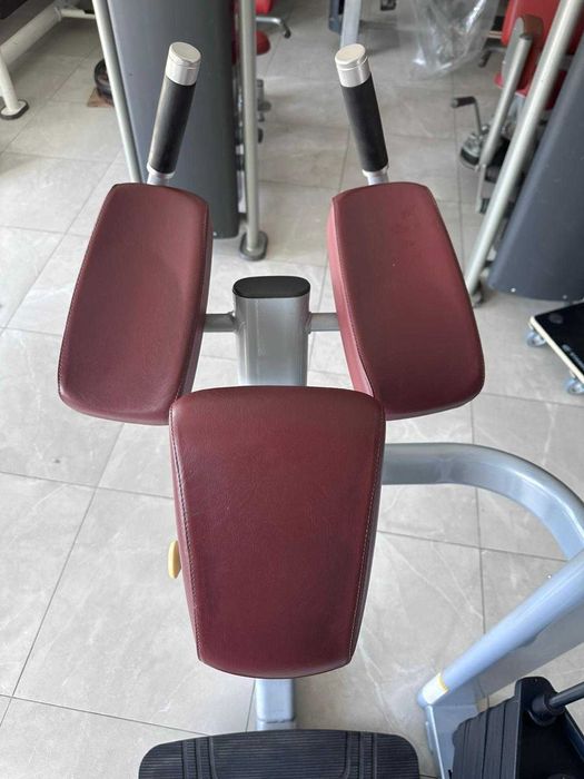 MAQUINA GLUTEOS MATRIX