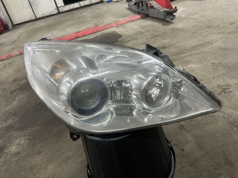 Фара opel vectra C AFL  правая