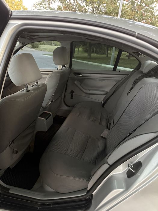 Продам  авто  марки BMW 2002 р обмін не цікавить