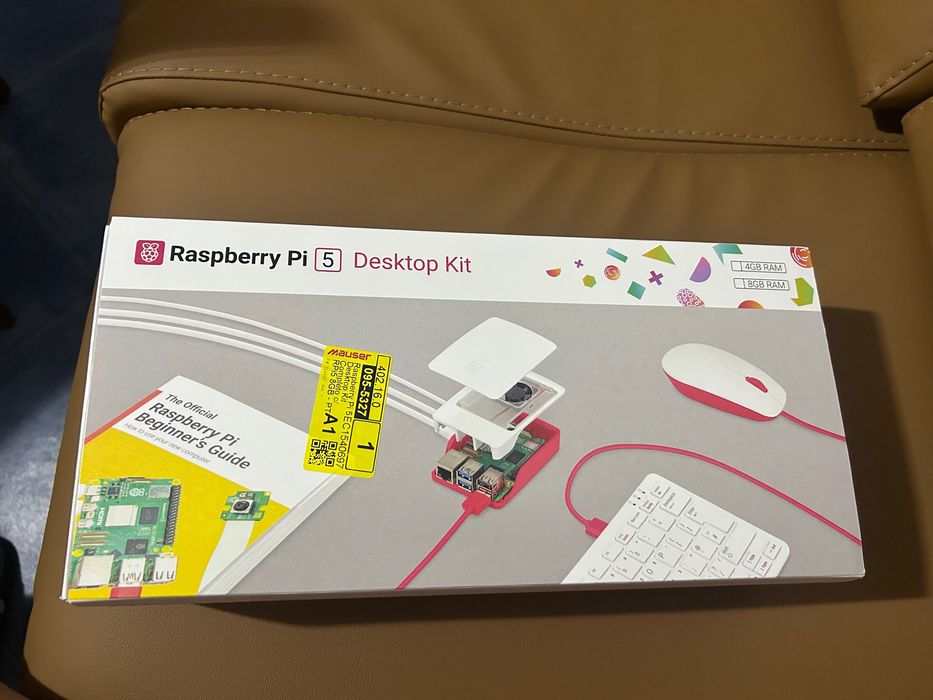 Raspberry Pi 5 Desktop Kit Completo 8GB - Novo por abrir