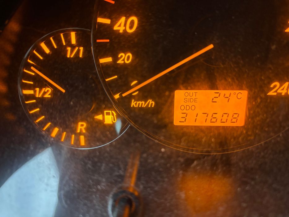 Sprzedam Toyote Avensis