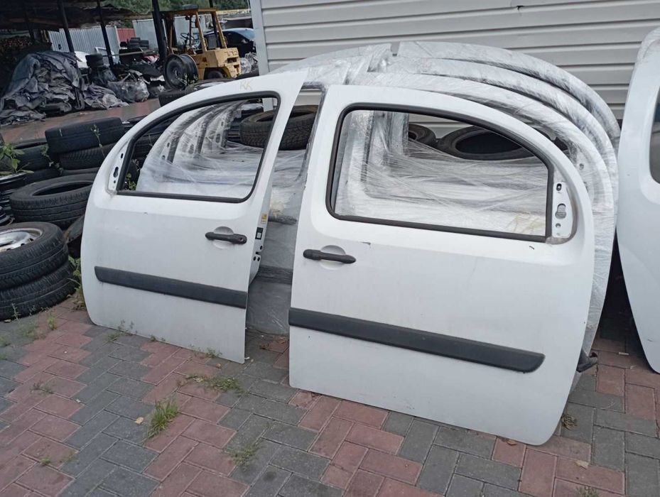 Дверь передняя / задняя правая / левая Renault Kangoo 2
