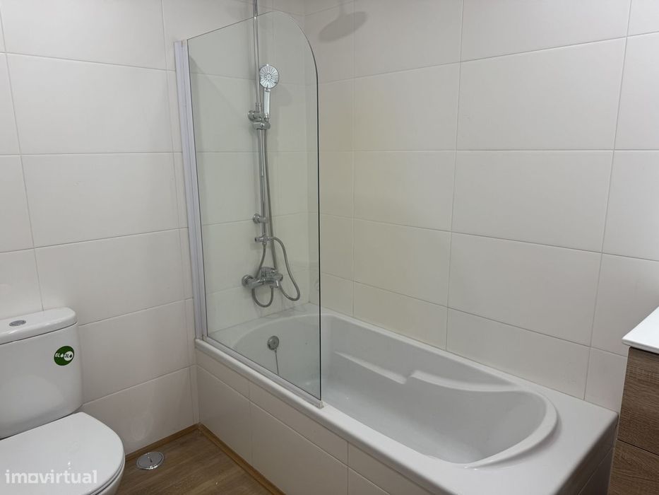 Apartamento T3 no Borel Renovado e Pronto a Habitar: Descubra o Seu R