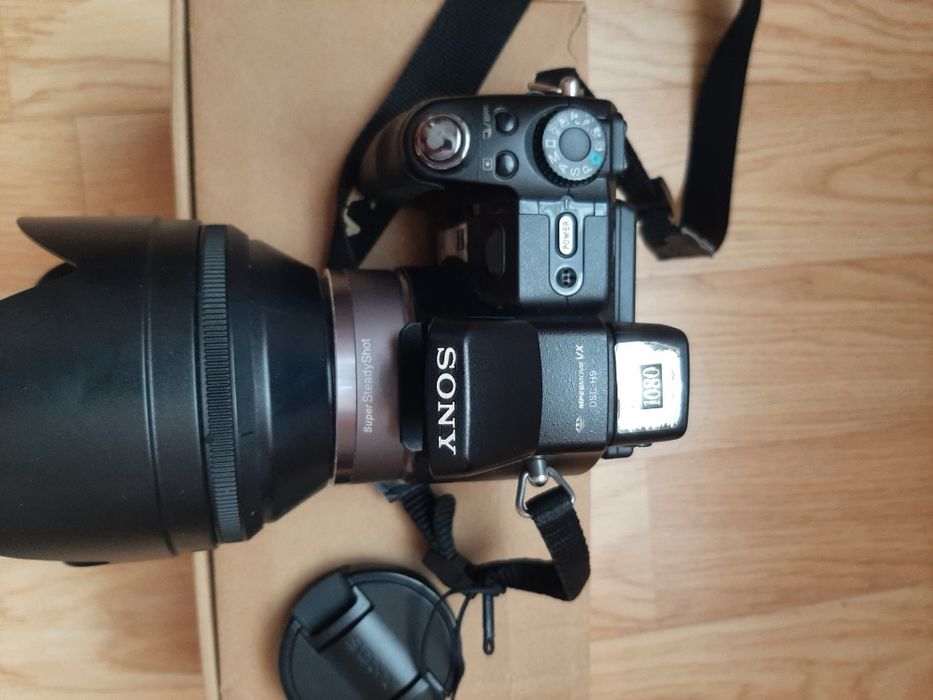 Фотоапарат Sony DSC-H9