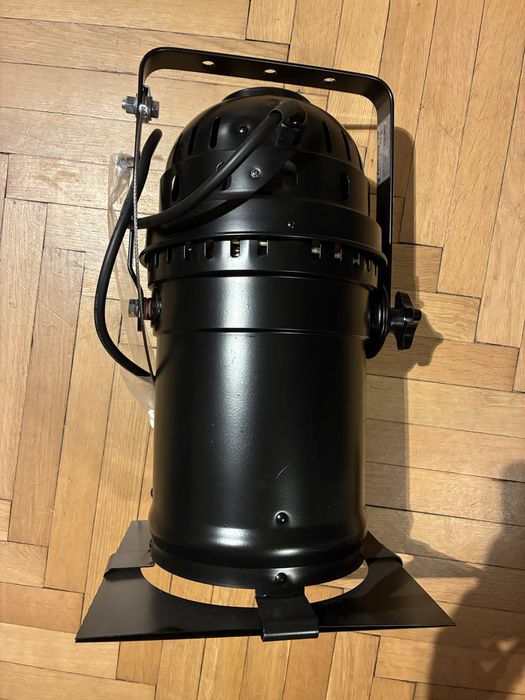 1x par 64 lampa sceniczna / filmowa