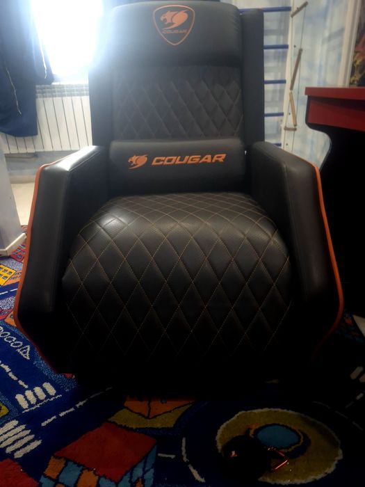 софа Cougar Ranger.