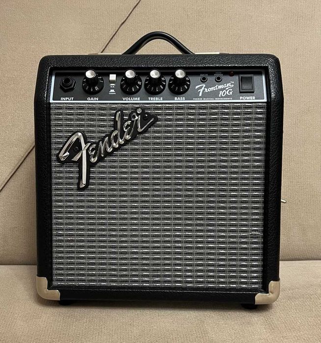 Електрогітара YAMAHA  ERG 121 + підсилювач