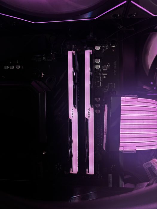 Komputer Gamingowy RTX 5070 MSI Gaming Trio + Ryzen 7 5800X + AIO 360 + 32GB | Jak nowy