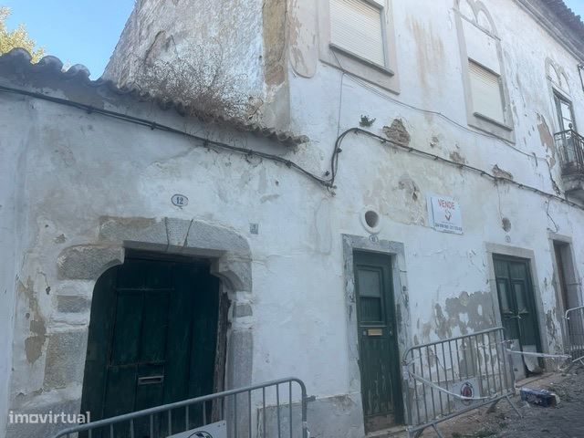 Moradia em banda, para venda, Beja - Beja