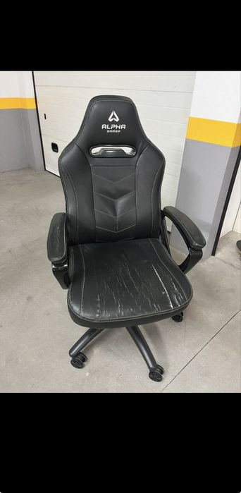 Cadeira Alpha Gamer preta
