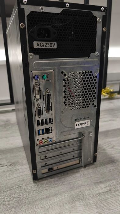 PC Computador torre desktop Intel i3 8Gb RAM - Pronto a usar