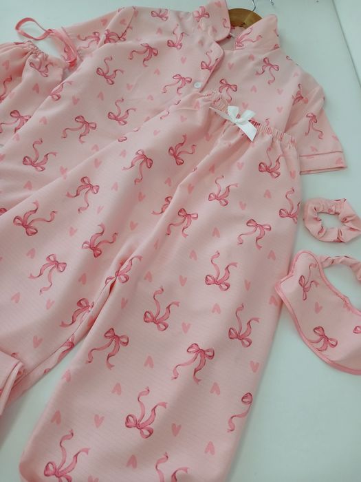 Нова піжама з аксесуарами