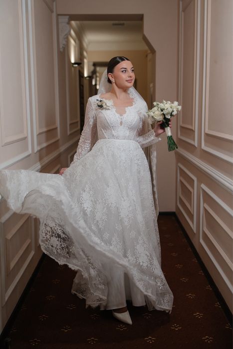 Продам власну весільну сукню, мереживо, без дефектів