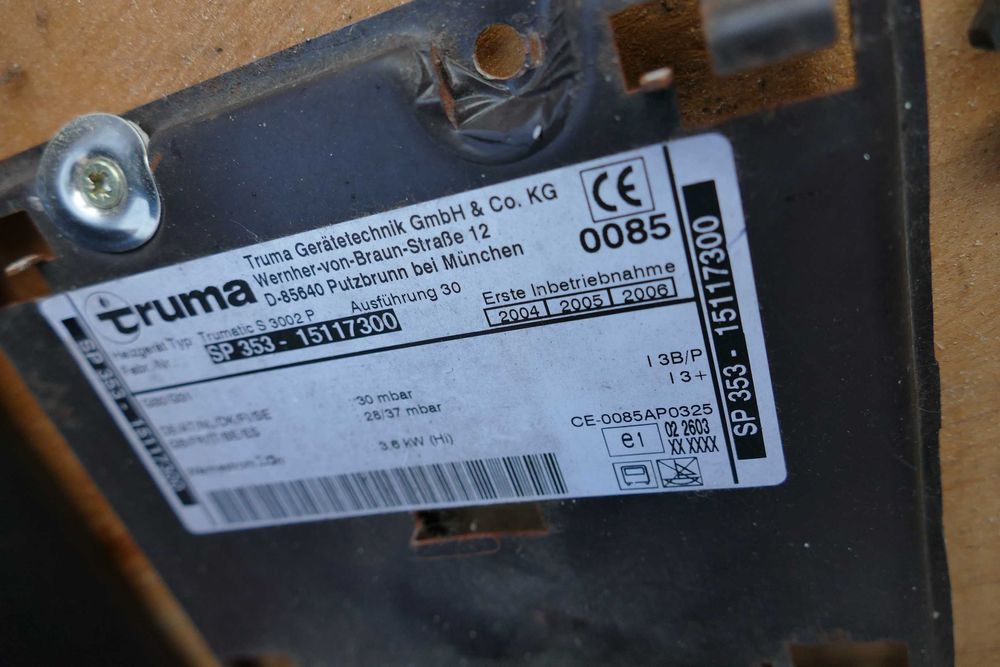 Piec ogrzewanie Truma Trumatic S3002 do przyczepy kempingowej kampera