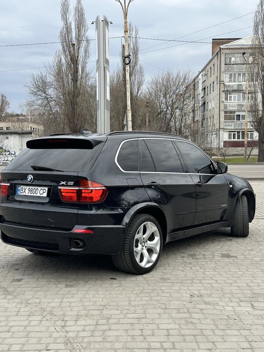 Продам BMW X5 e70 M57
