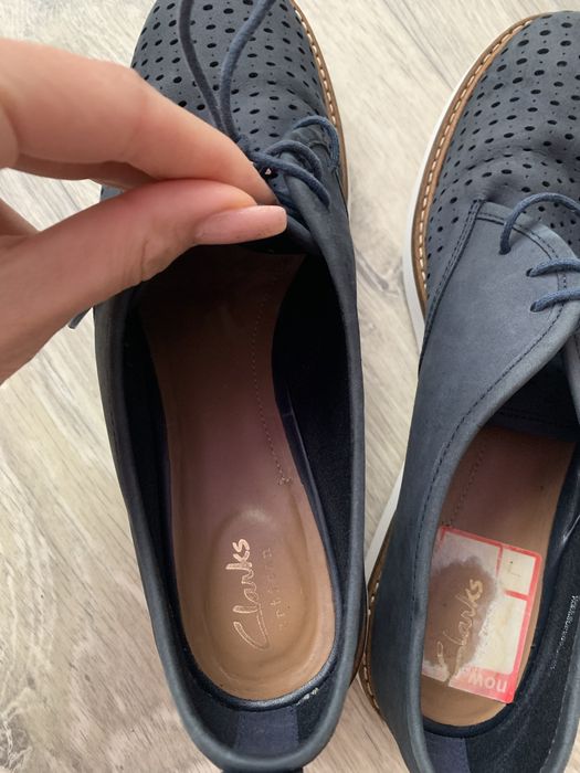 Скіряні туфлі Clarks