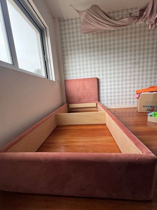 Cama solteiro rapariga