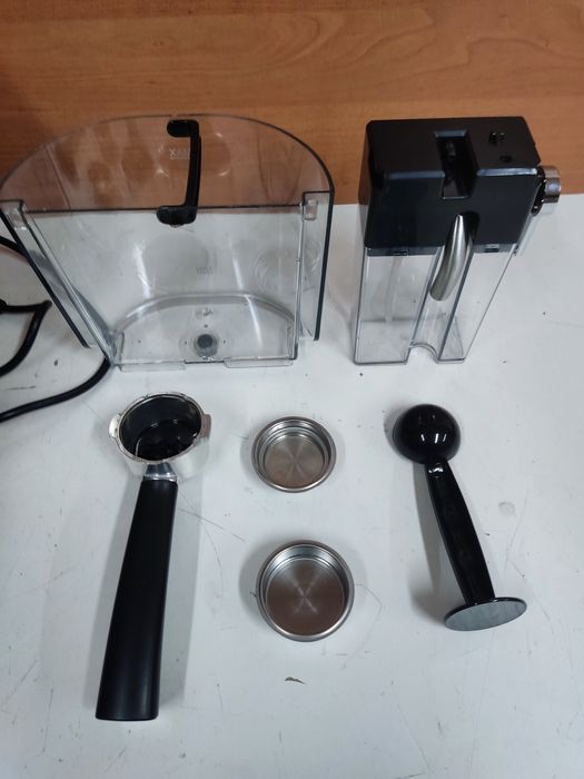 BellaVita Ekspres ciśnieniowy czarny