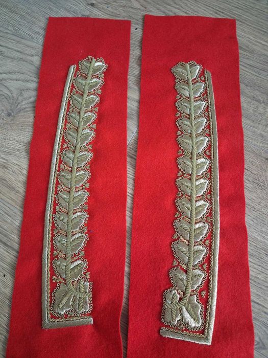 Bajorek ozdoba do płaszcza dekoracja