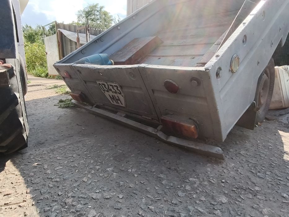 Прицеп до легкового автомобіля