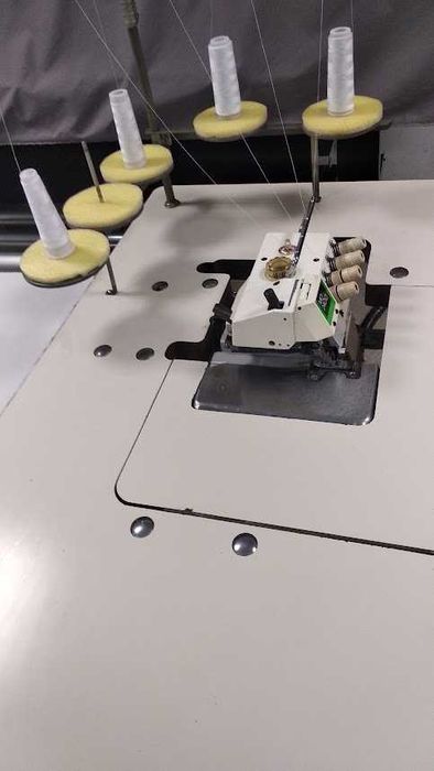 Overlock 4 nitkowy Juki, silnik na 230 V, owerlok, overlok, do szycia