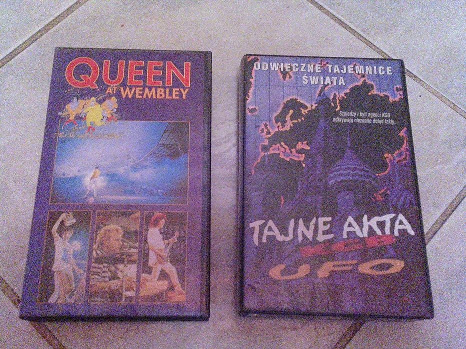 Queen at Wembley koncert,Tajne akta KGB UFO, na kasetach vhs.