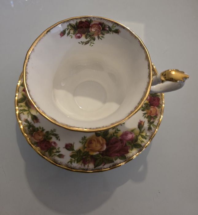Chávena de chá com prato Old Country Roses Royal Albert.