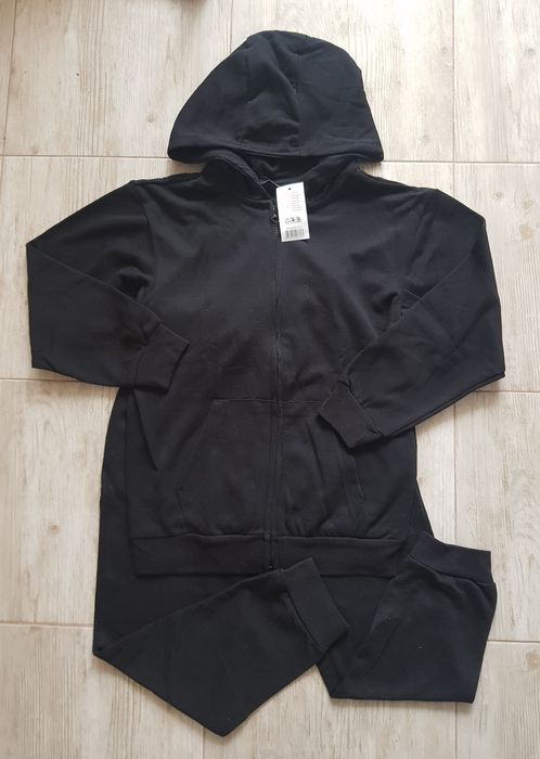 Спортивний костюм для хлопчика 140 розміру