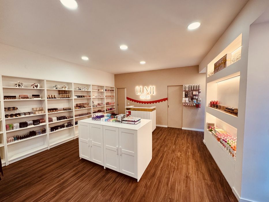 Negócio de Cosméticos à Venda – Faturação Ativa”.