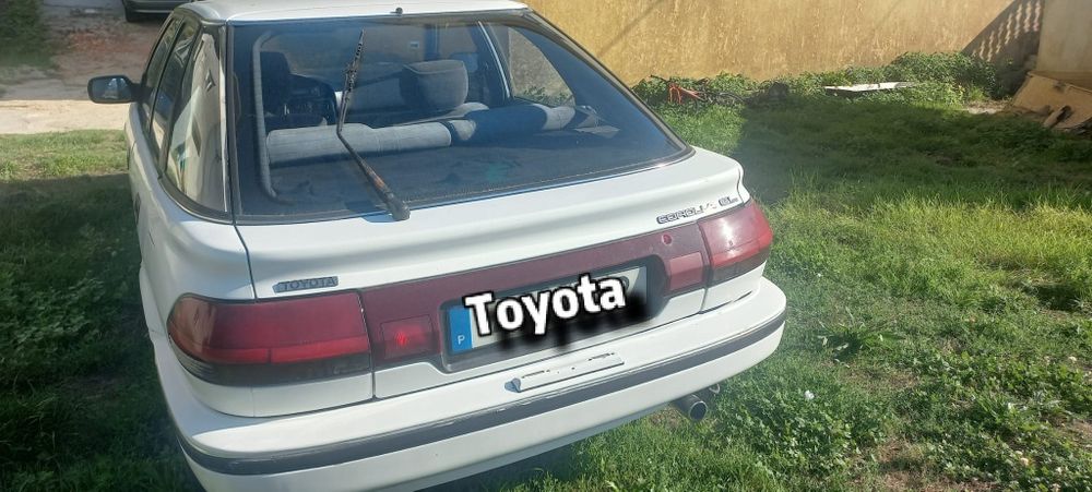 Toyota Corolla 1.3 GL Liftback (E90) –  em Excelente Estado