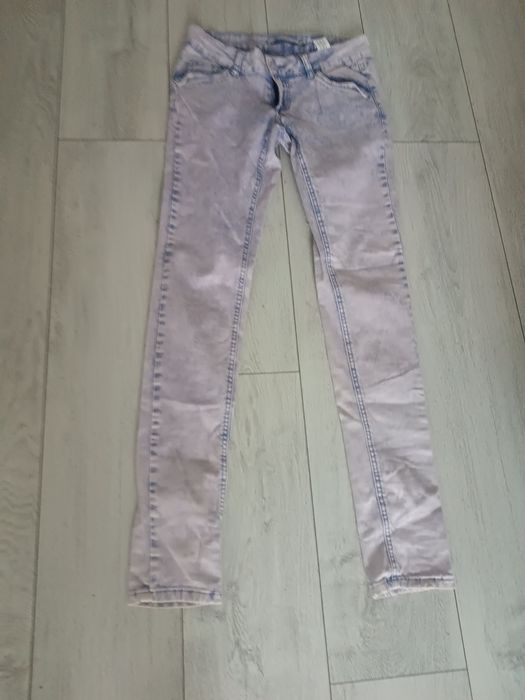 Spodnie marmurkowe tie dyi Reserved w27 l32 s XS skinny rurki