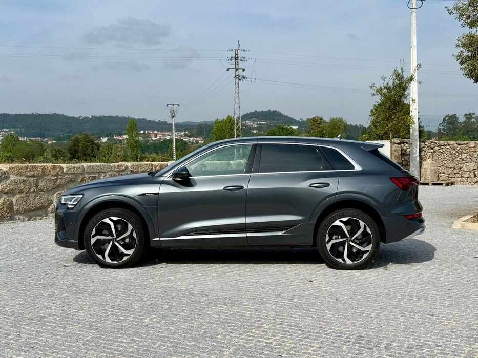 Audi e-tron 55 quattro S line