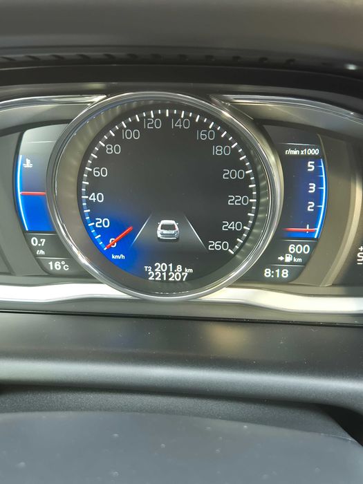 Volvo XC 60 D4  R-Design