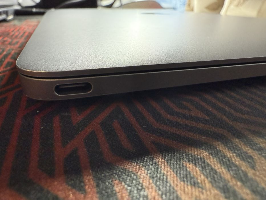 Macbook 12-inch 2017