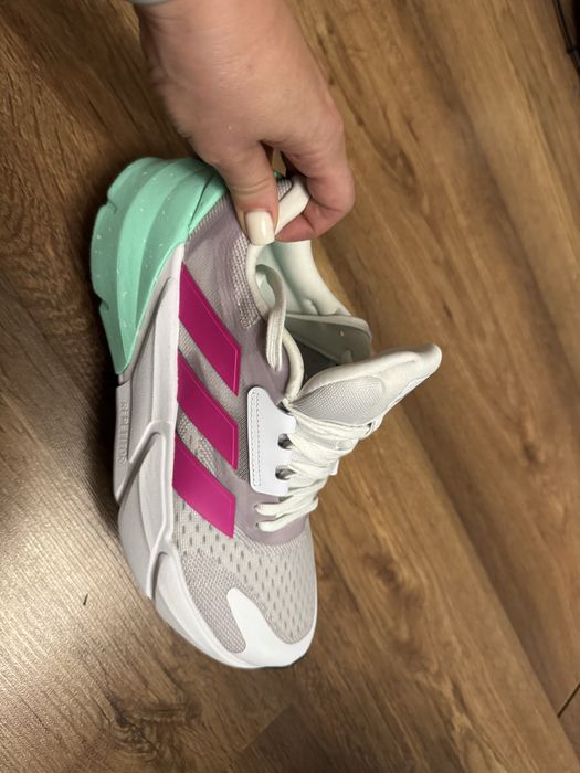 Кросівки adidas