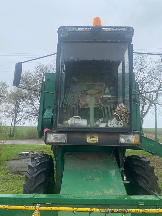 Продам комбаїн John Deere