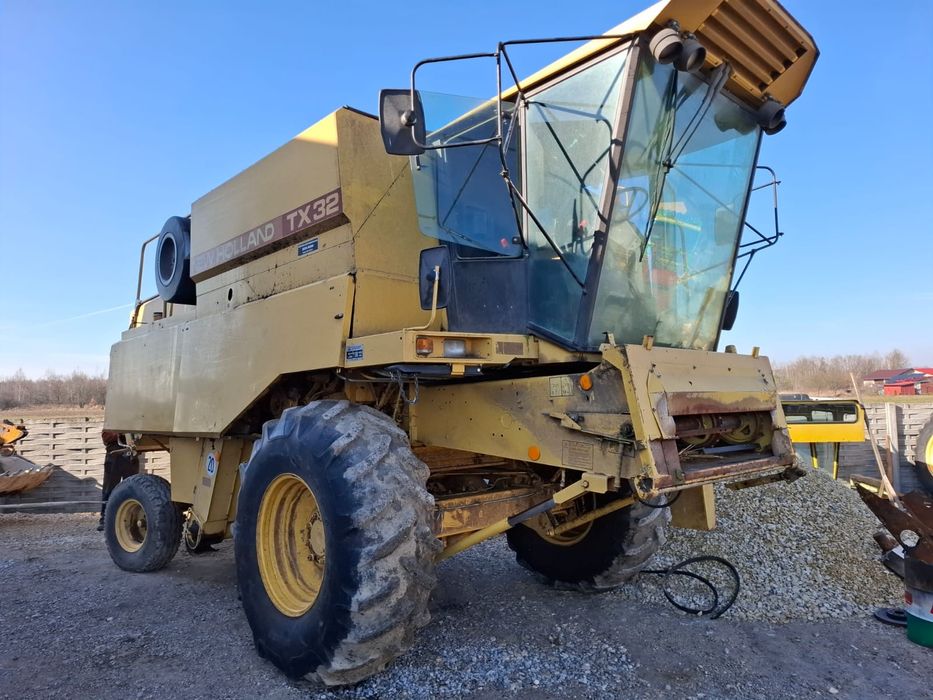 Kombajn New Holland TX30 TX32 TX34 sieczkarnia kabina części