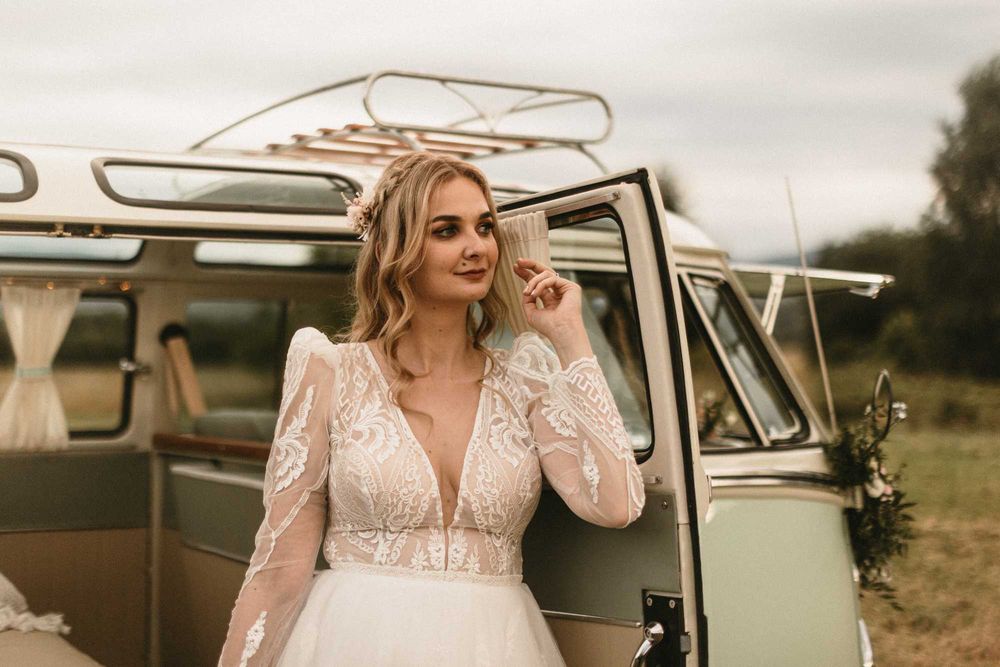 Suknia ślubna w stylu boho 38 M 178 cm