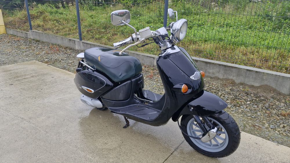AHL Bremsbeläge Vorne Für Aprilia Habana 50 / Habana Custom / SR 125 – 1 Paar, Halbmetallisch, 39.8x51.2x7mm