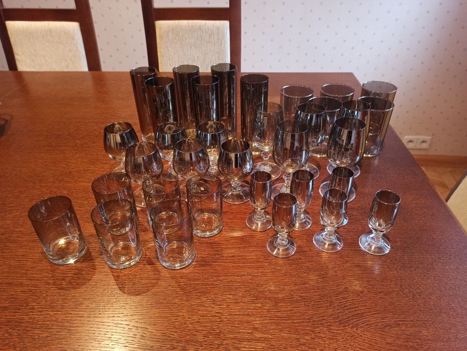 Kieliszki,szklanki z dymionego szkła