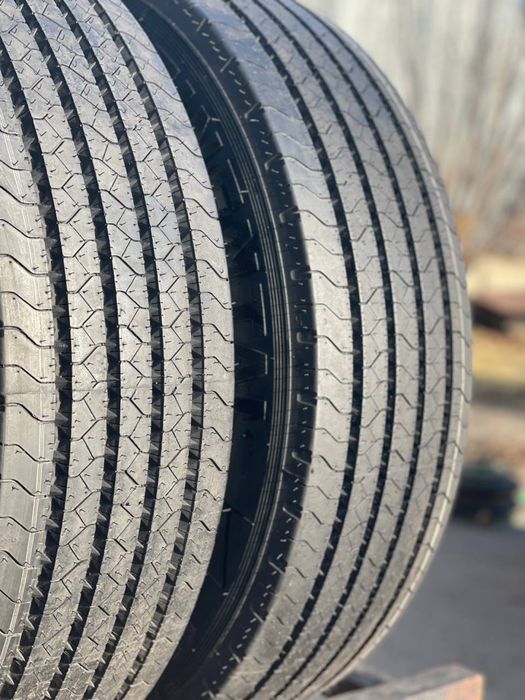 Шини Вантажні 2шт 245/70 R19.5 Continental HSR1