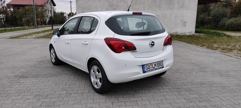 Opel Corsa E z 2015 roku benzyna