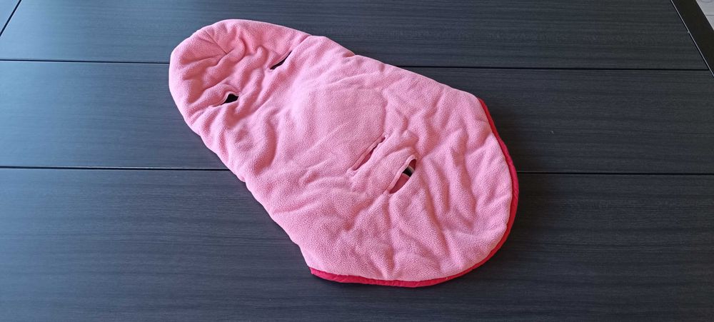 Otulacz do nosidełka do fotelika gondoli Lupilu zyrafa różowy poncho