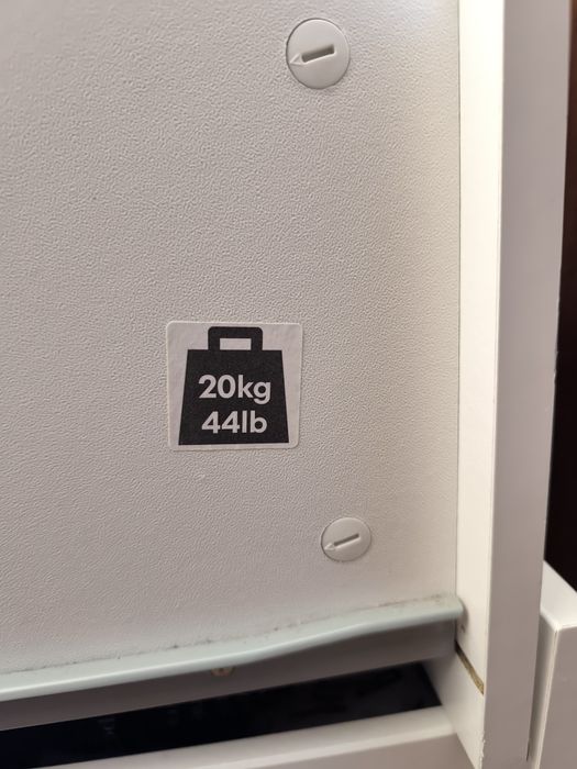 Cama casal com estrado e 4 gavetas  Mindol