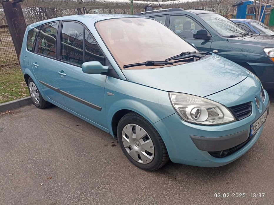 Продам авто Рено скеник 2006 года.