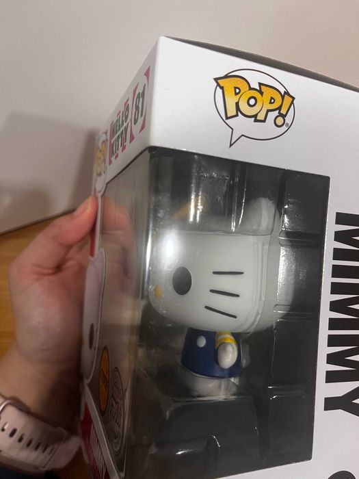 Vendo Funko POP! - Mimmy Chase #81 (Hello Kitty) novo com a caixa danificada